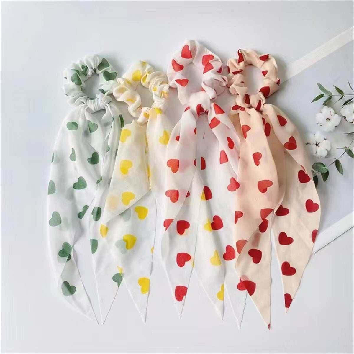 Queen's Day Gifts Package, Includes Random 3-6 Gifts:Love Hair Bands, Love Handbag, Shower Cap, Hot Comb, Wig Cap, 3D Mink Eyelashes, Elastic Headband, Clips, Edge Brush etc