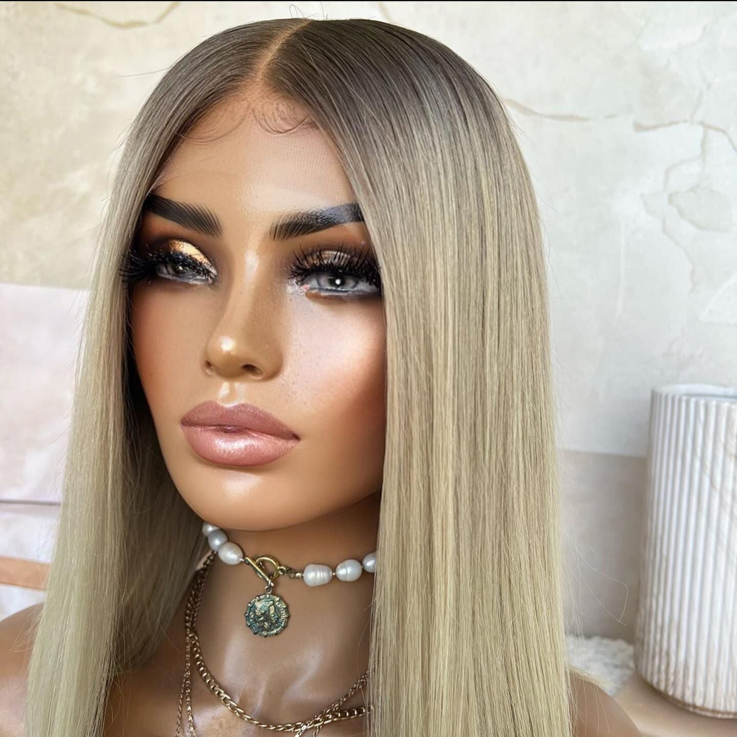Ash Blonde Lace Front Wig 13x4 Lace Front Straight Bob Human Hair Wigs Pre Blucked 180% Density